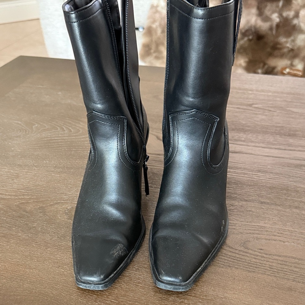 Black Women's Mid-Calf Leather Boots
